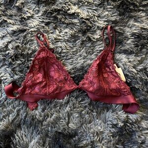 Lace Bralette in Burgundy
